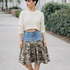 VTG Younique camo denim skirt size 7  Juniors
